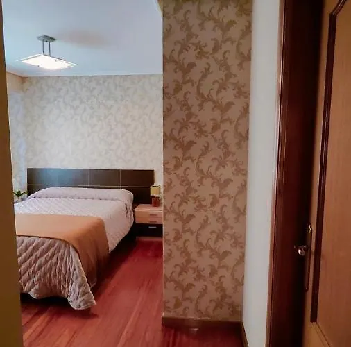 Leiras Pulpeiro Con Garaje * コマルカ・デ・オウレンセ